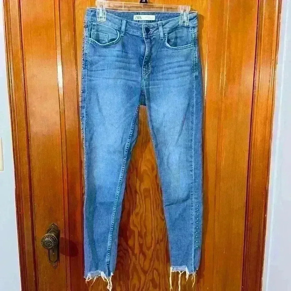 Zara Denim - Zara skinny jeans, size 4.